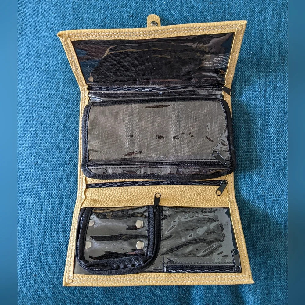 Tan Clutch - Picture 4 of 7